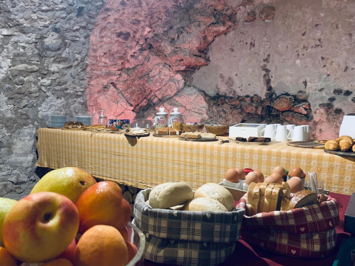 Colle Ameno Room And Breakfast Rovereto  Eksteriør bilde