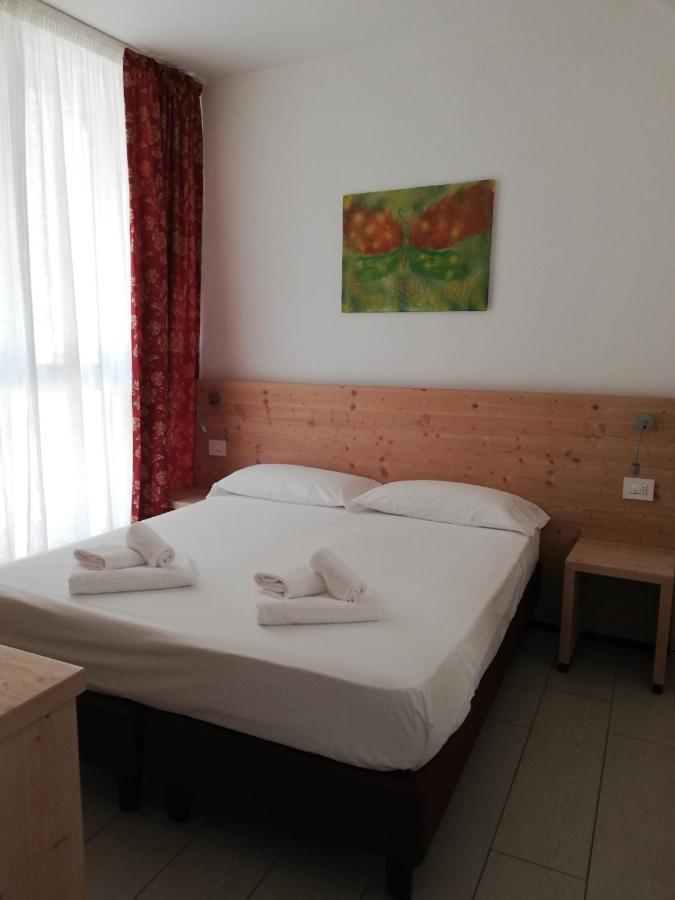 Colle Ameno Room And Breakfast Rovereto  Eksteriør bilde