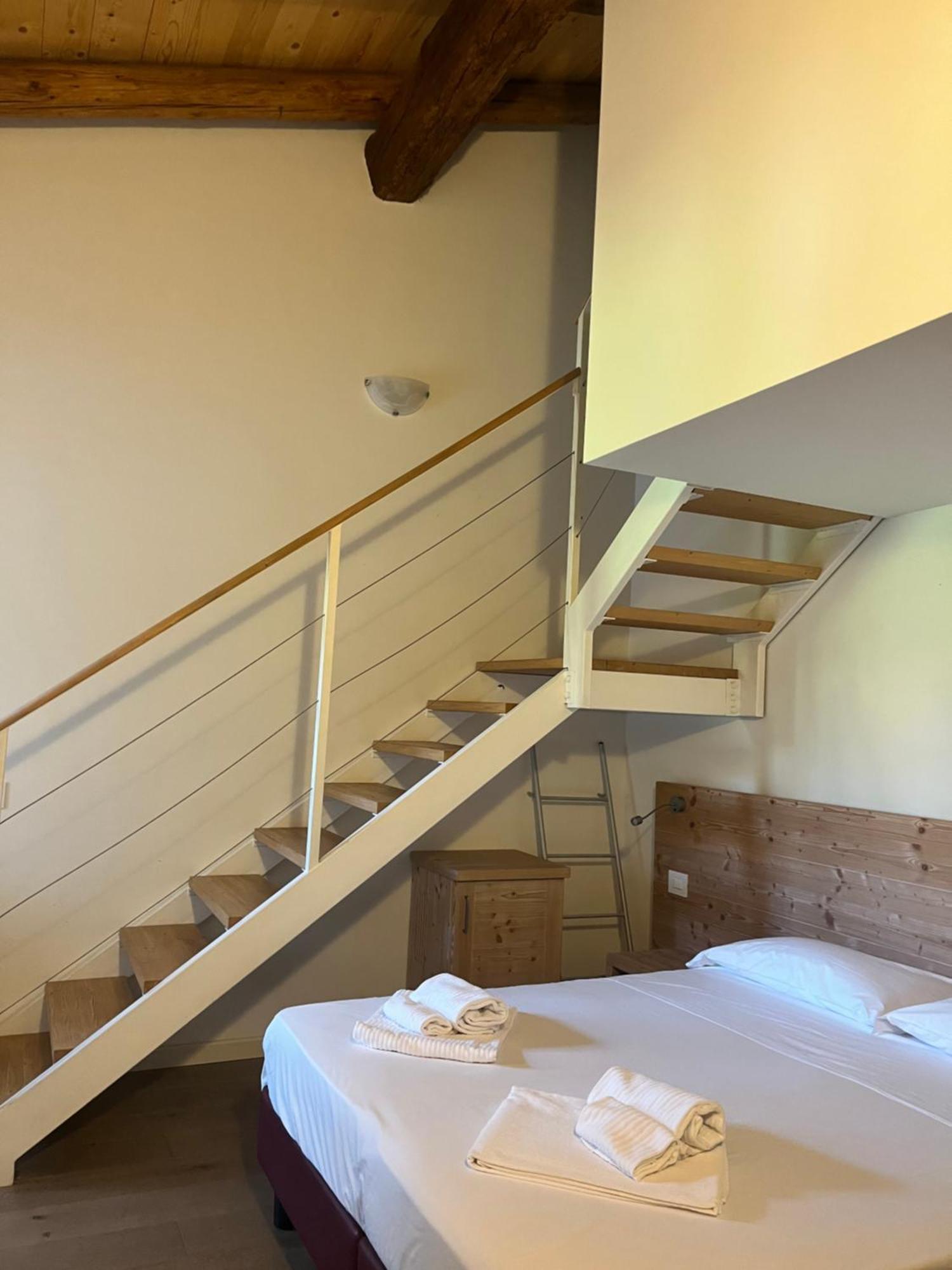Colle Ameno Room And Breakfast Rovereto  Eksteriør bilde