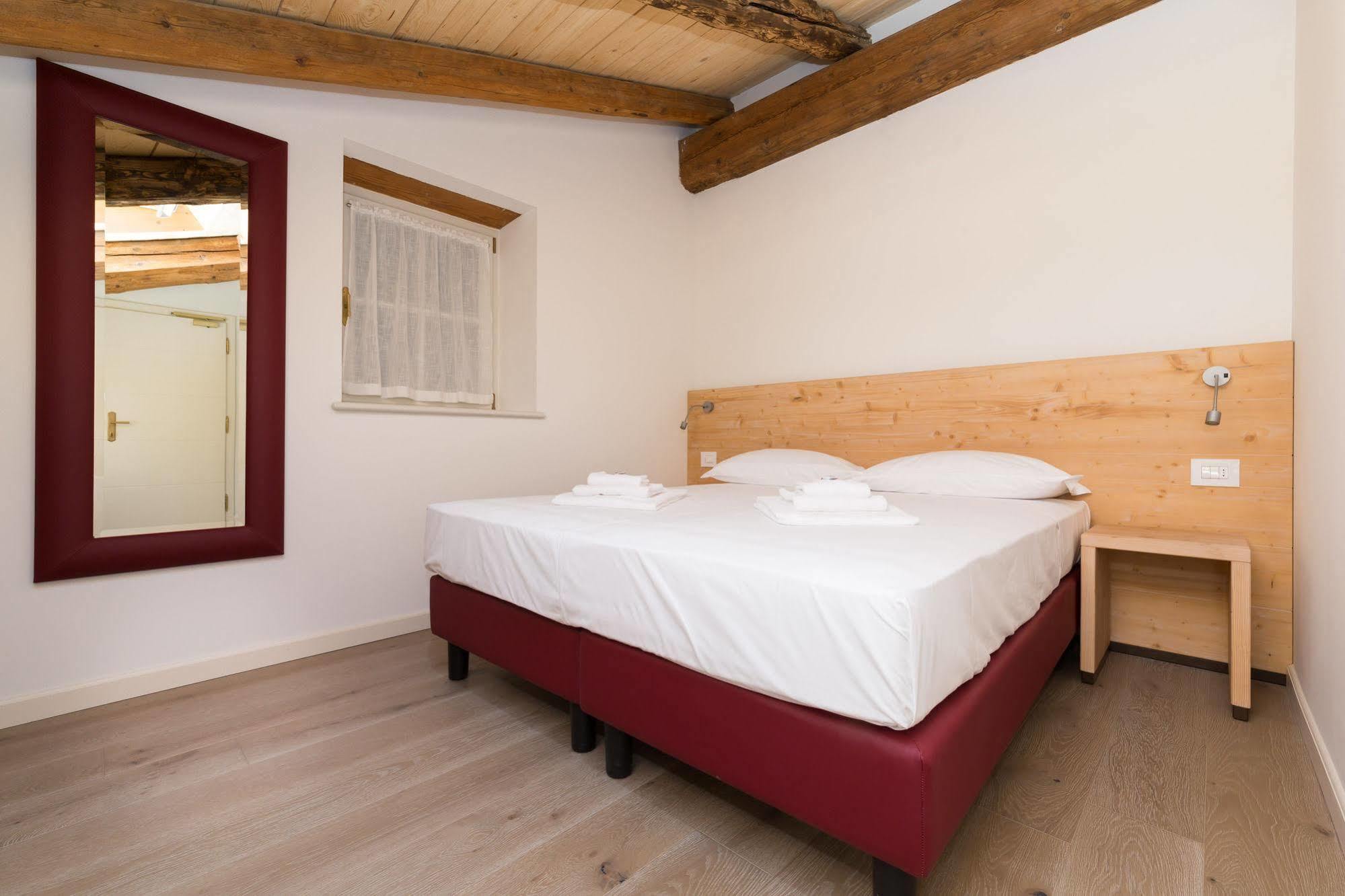 Colle Ameno Room And Breakfast Rovereto  Eksteriør bilde